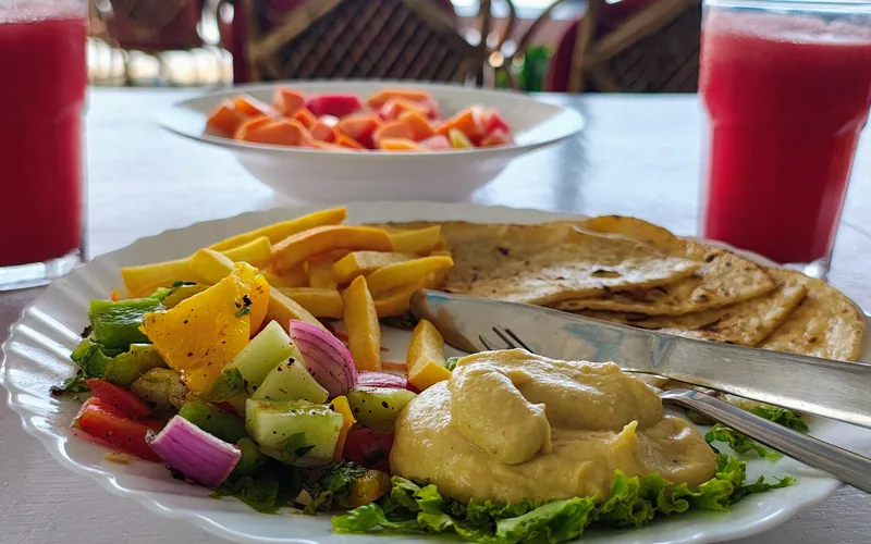 Fresh vegetarian food at Purnam Yogashala Goa